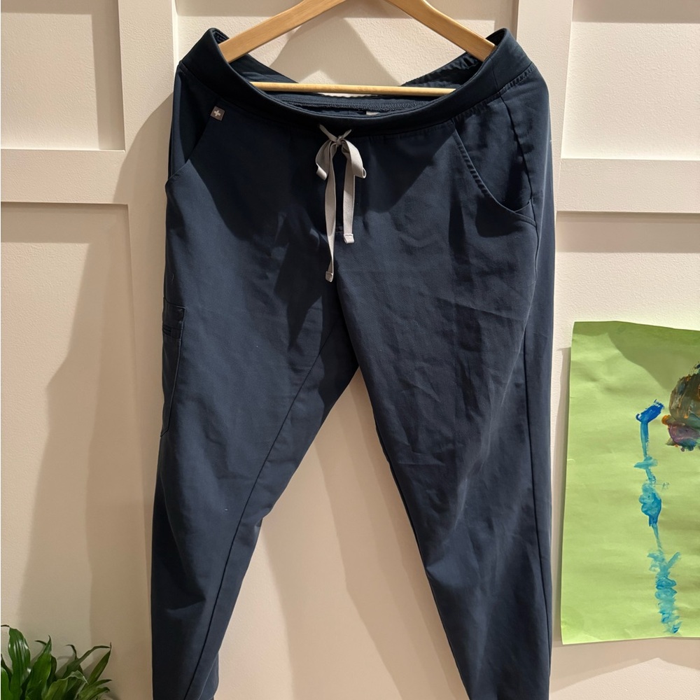 Figs Women’s Dark Harbor Zamora Jogger